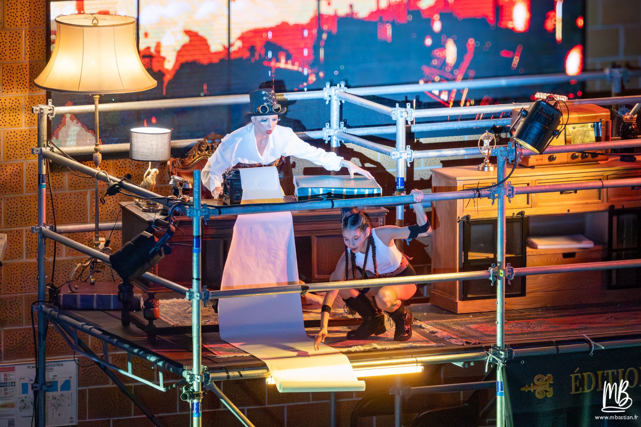 20251206 LA FABRIQUE A CONTES (BNS) MB 32